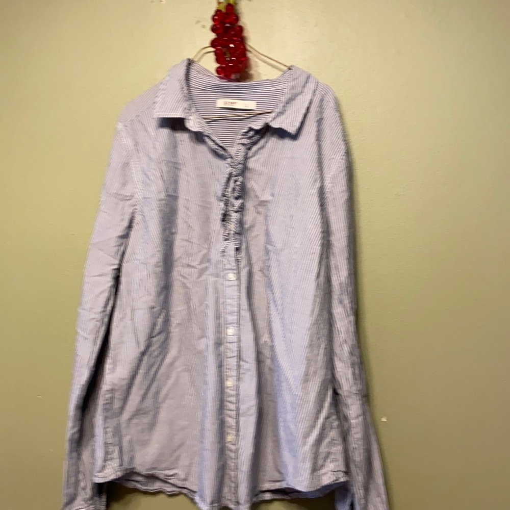 Old navy long sleeve Gray button down top